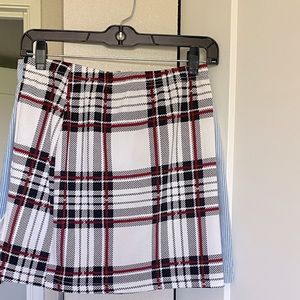 white red black plaid skirt